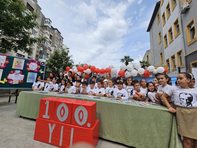 Cumhuriyet İlkokulu 100. Yılını kitaplaştırdı