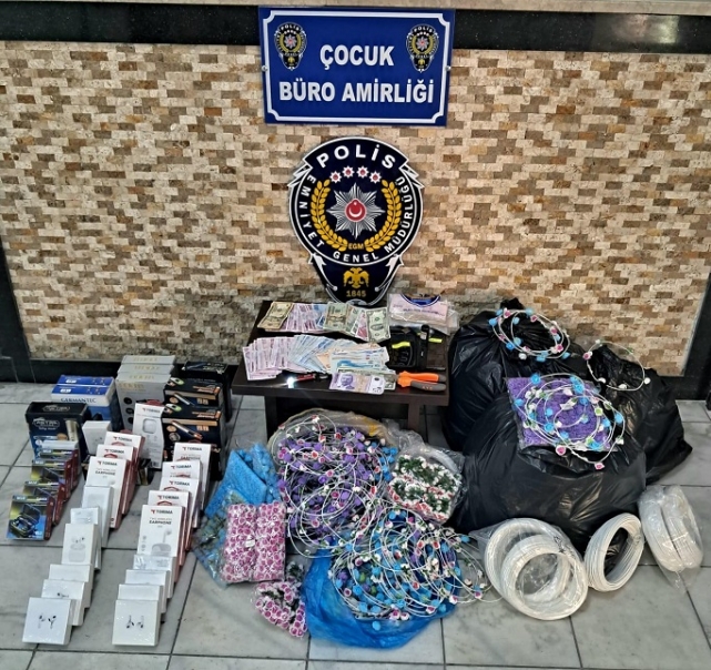 Marmaris'te çocukları alıkoyarak zorla çalıştırıyorlardı