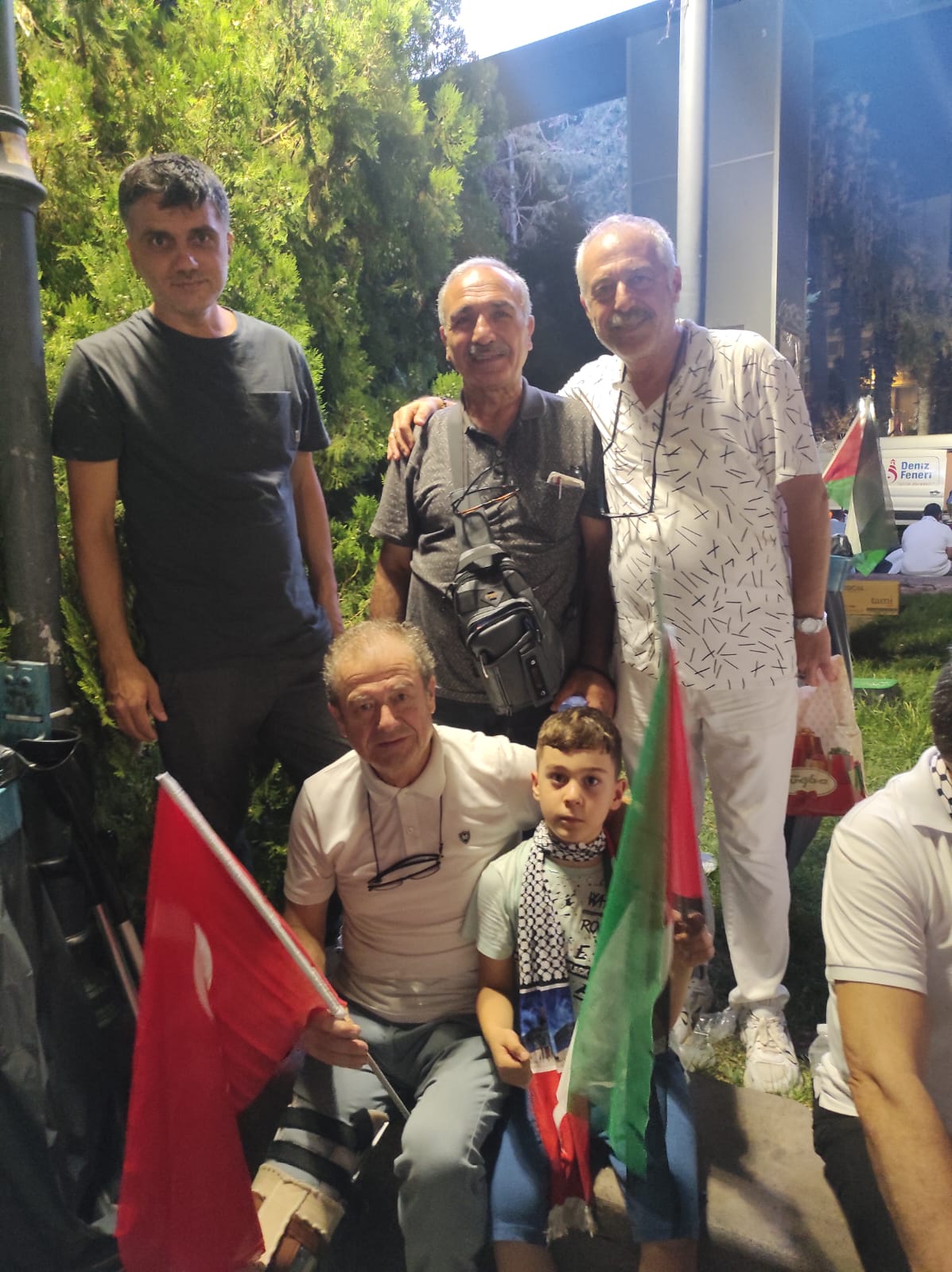 İzmir’den Gazze’ye Ses: Binler Yürüdü