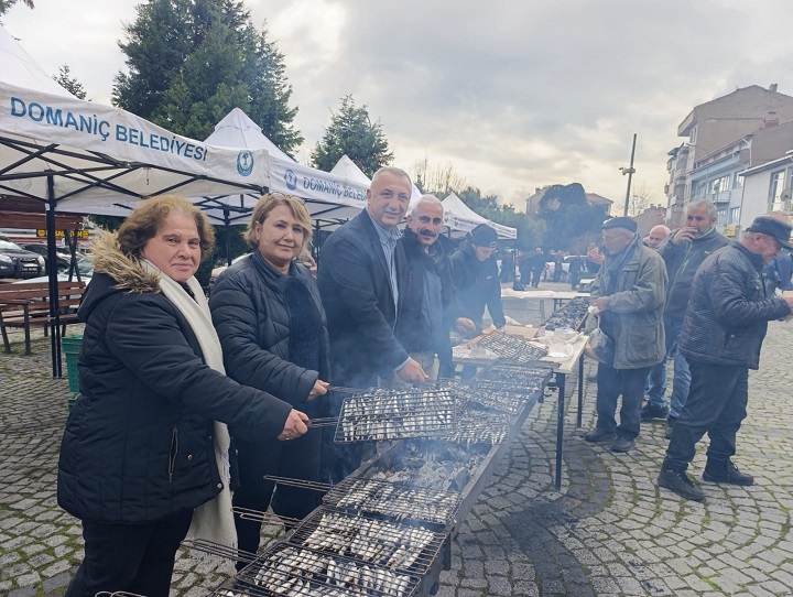 Domaniç’te Balık Ekmek Festivali’ne Yoğun İlgi
