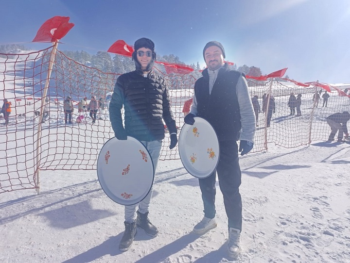 Murat Dağı’nda kış şöleni: Binlerce kişi festivalde buluştu