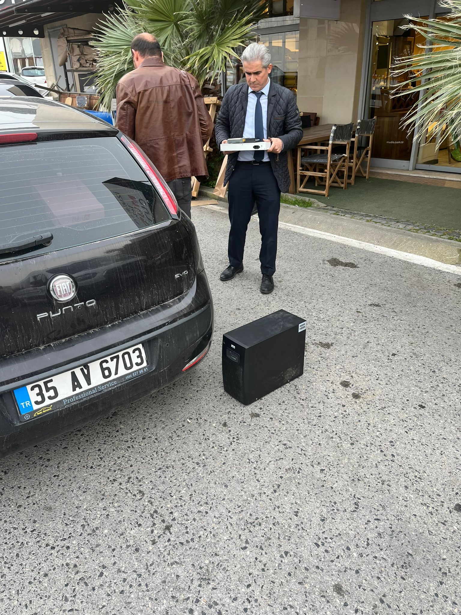 İzmir’de büyük kriz: Akaryakıt istasyonuna el konuldu