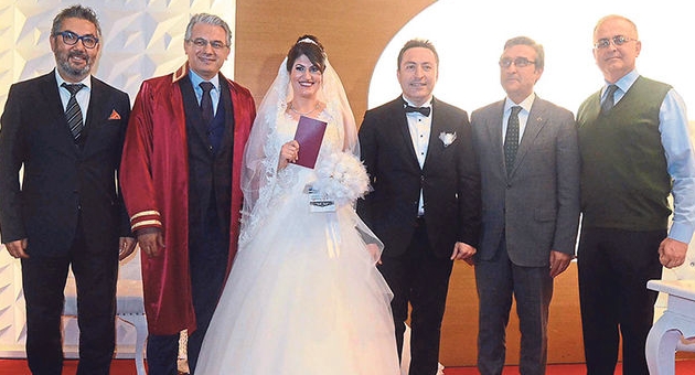Gazeteci Tolga Tekin hayatını Hande Bozdaş ile birleştirdi