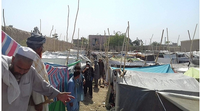Afganistan'ın kuzeyinde çatışmalardan dolayı 700 aile evlerini terk etti