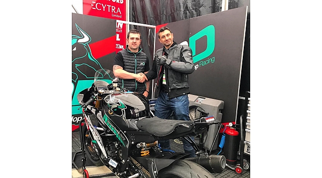 Altın Elbiseli Adam, motosikletiyle kaza yaparak hayatını kaybetti