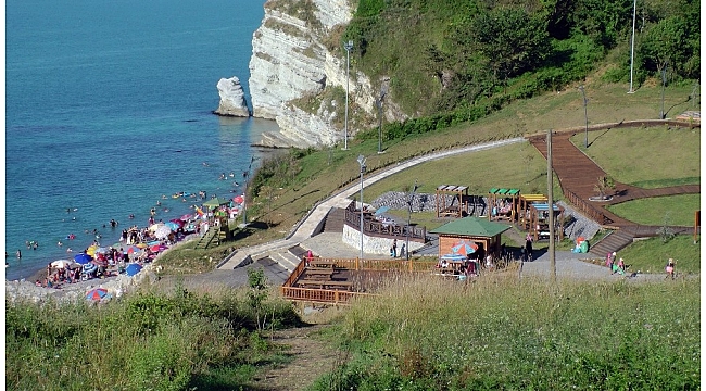 Karadeniz'de kadınlara özel plaj