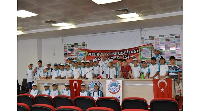 Melikgazi Belediyesi yaz okulu öğrencileri için spor gezisi düzenlendi