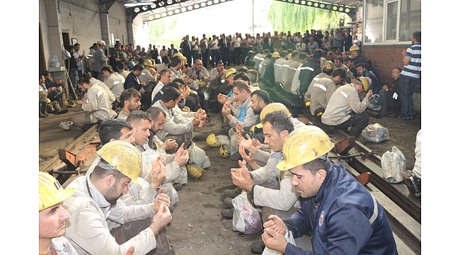 Ölen madenci için Kur-an merasimi düzenlendi