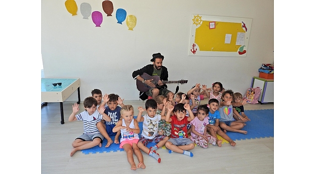 Türkiye'nin tek çocuk masal anlatıcısı
