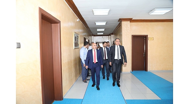 Vali Tekinarslan Belediye Başkanı Kara'yı ziyaret etti