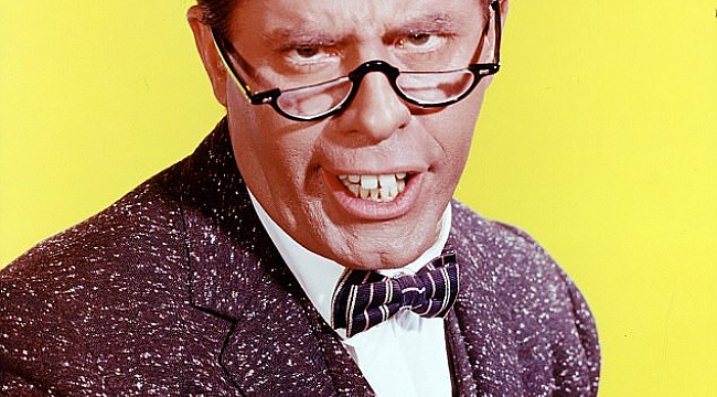 ABD'li ünlü komedyen Jerry Lewis hayatını kaybetti