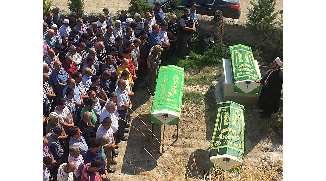Çorum'daki trafik kazasında hayatını kaybeden 3 kişi toprağa verildi