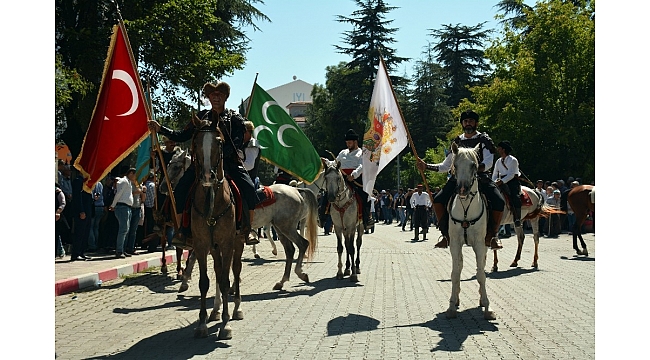 Ertuğrul Gazi'yi Anma ve Yörük Şenlikleri'nin ikinci gününde Yörükler karşılandı