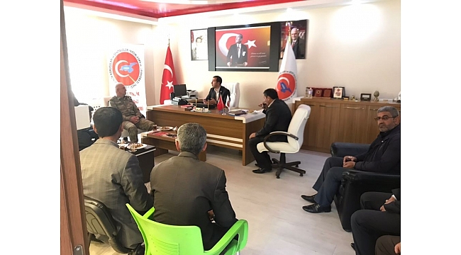 Korgeneral Karataş'tan Başkan Kahraman'a ziyaret