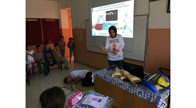 Öğrencilere elektriği doğru ve güvenli kullanma eğitimi