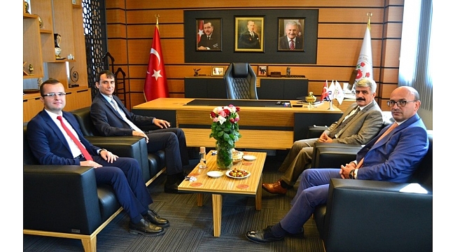 Prof. Hülagü'den Oral'a ziyaret