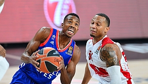 Anadolu Efes, EA7 Olimpia Milano’yu 73-68'lik sonuçla mağlup etti.