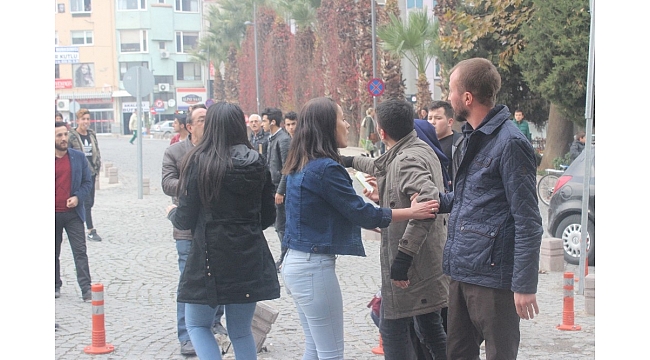 Gençlerin kavgasını büyümeden polis önledi