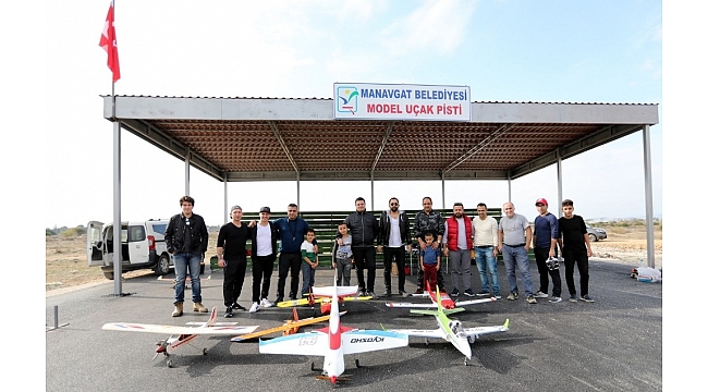 Manavgat Belediyesi'nden model uçak pisti