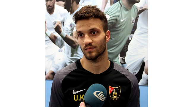 Okan Kocuk: "Milli Takım'a seçildiğim için gururluyum"