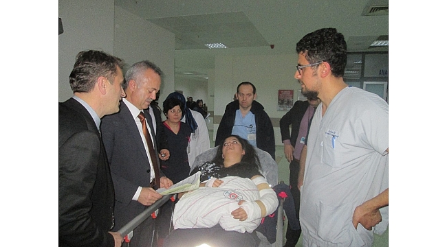 İl Sağlık Müdürü Öğütlü'den, ambulans kazası yaralılarına ziyaret