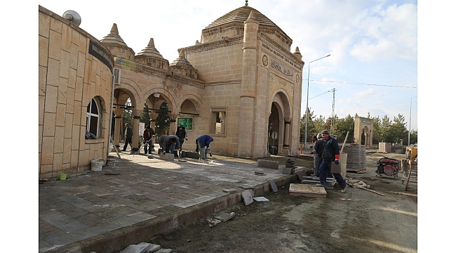 Terzibaba mezarlığında çevre düzenleme çalışmaları devam ediyor