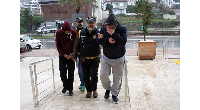 Alanya'da senenin son hırsızları tutuklandı