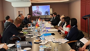 Alman Gazetecilerden İzmir Çıkarması