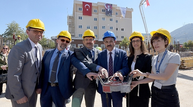 Deü’den Dev Sağlık Yatırımı