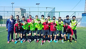 Salihli Belediyespor U 19 Takımı Manisa Şampiyonu