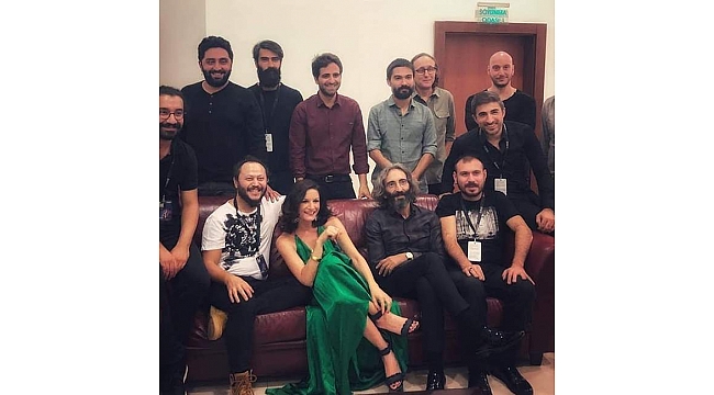 Jehan Barbur İzmir sahnesinde