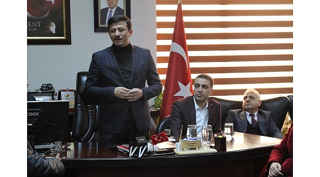 "İzmir’de 3,5 aydır tiyatro izliyoruz"