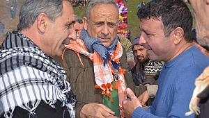 Bezmez Konaklı'dan seslendi