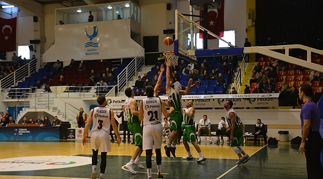 Petkim 10. galibiyetini aldı.