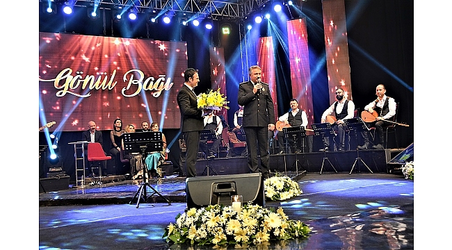 TRT İzmir Radyosu Türk Polisini unutmadı