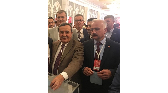 Batur Türkiye Belediyeler Birliği’nin encümenine seçildi