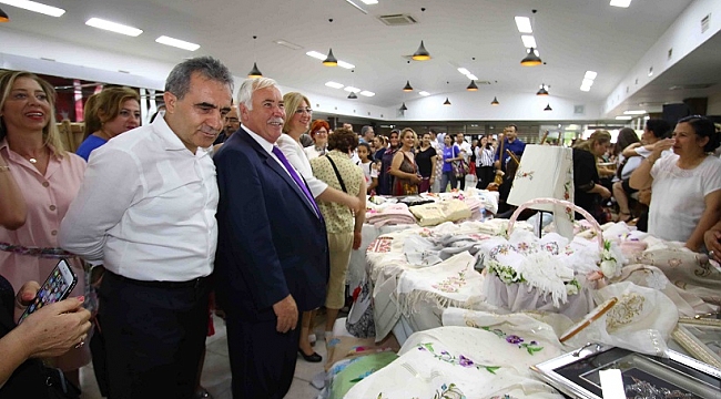Bayraklı’da Kursiyerlerden Yıl Sonu Sergisi