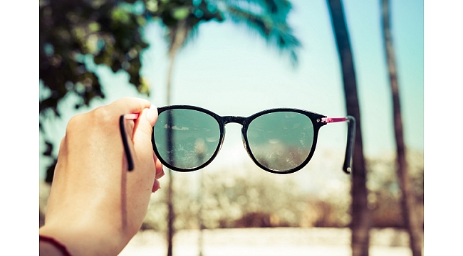 Güneş gözlüğü tercih ederken dikkat edilmesi gereken yedi nokta!