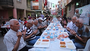 Karabağlar'da son iftara yoğun ilgi
