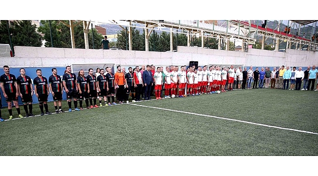 Karşıyakalı ‘masterler’ sahaya çıktı