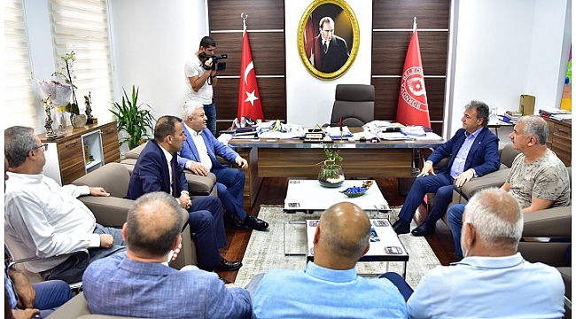 Tuncay Özkan’ın ilk ilçe ziyareti Bornova’ya