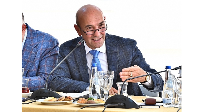 Başkan Soyer bölgesel buluşmalarına başladı