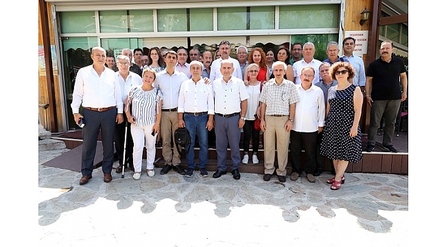 Bayraklı’nın Yol Haritası İçin Toplantılar Sürüyor