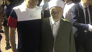 İzdihar Filistin Derneği, El Aksa’dan hayır dualarıyla döndü