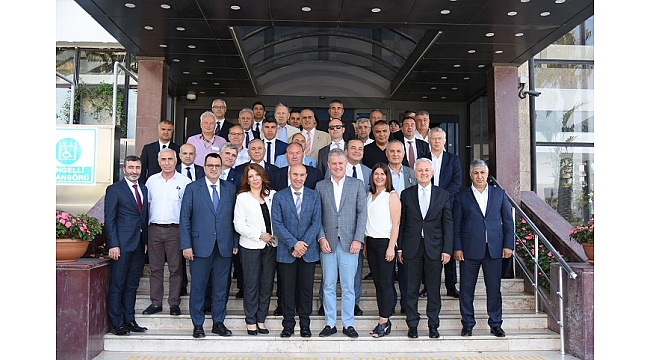 İZTO’dan Büyükşehir’e “İzmir Dosyası”