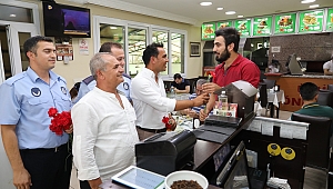 "Doğrunun yanında, yanlışın karşısındayız"  