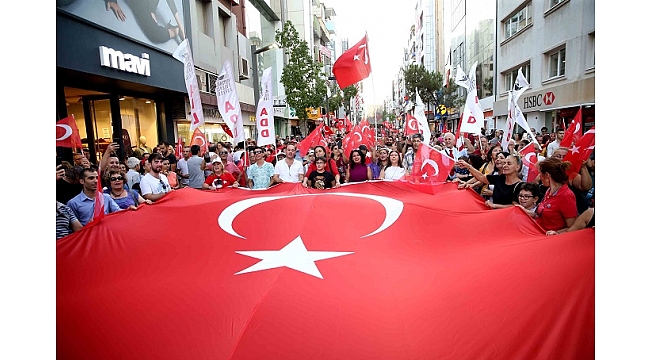 Karşıyaka’da ‘30 Ağustos’ şöleni