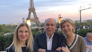Asena, Paris'te Deneyimlerini Anlattı