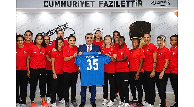Batur’a şampiyonluk ve marka  sözü