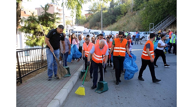İki Başkan temizlik çalışmalarına katıldı